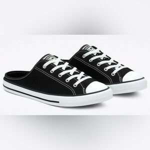 Convese Chuck Taylor Black Slip-On Sneakers